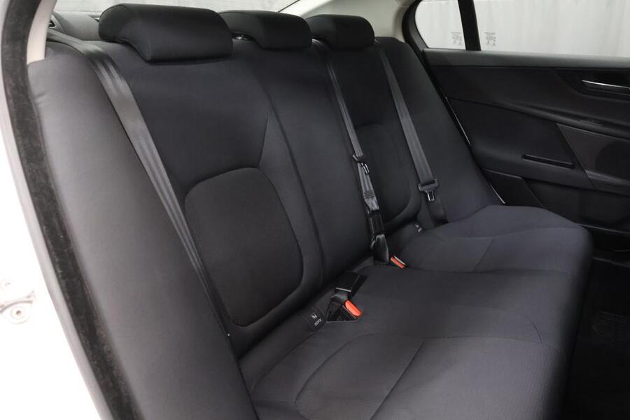 Jaguar XE vaihtoauto