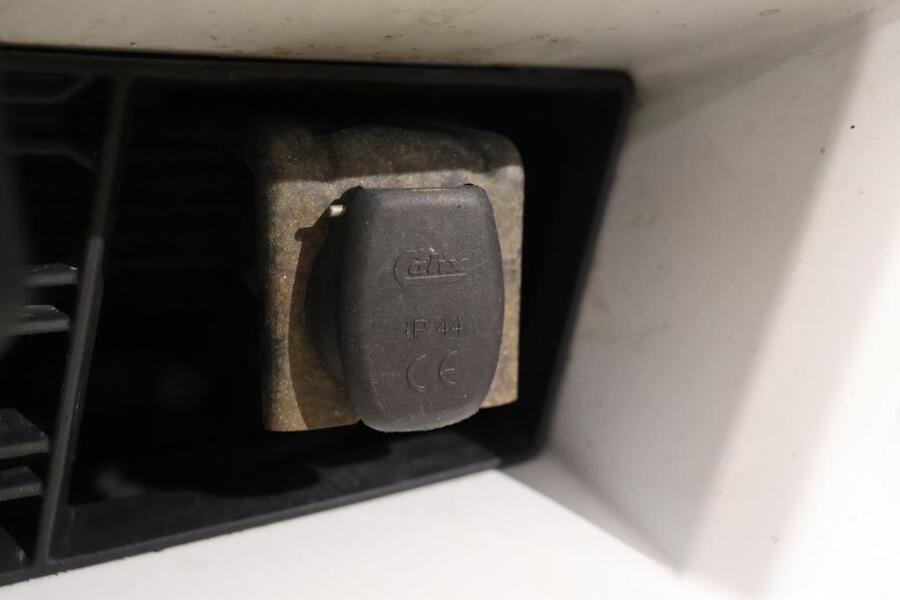 Jaguar XE vaihtoauto