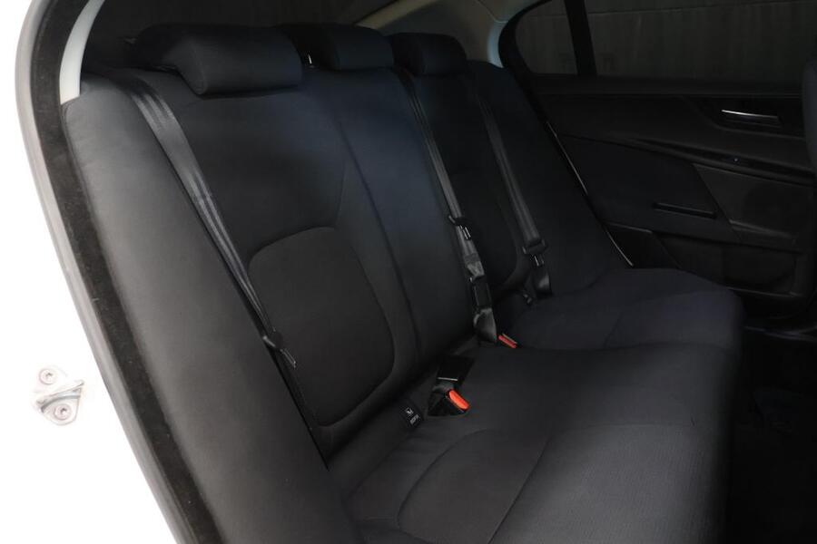 Jaguar XE vaihtoauto