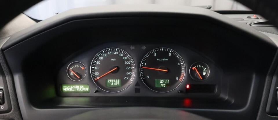 Volvo V70 vaihtoauto