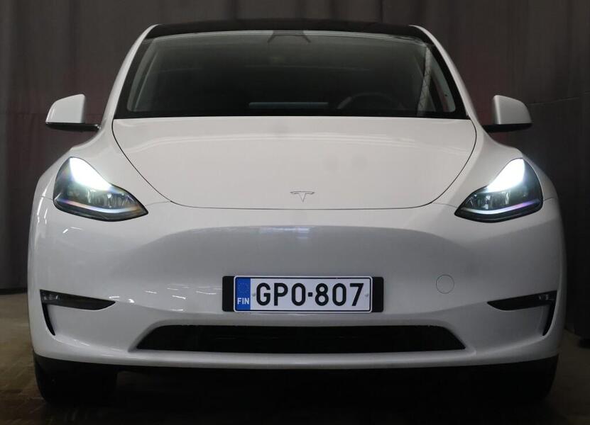 Tesla Model Y vaihtoauto