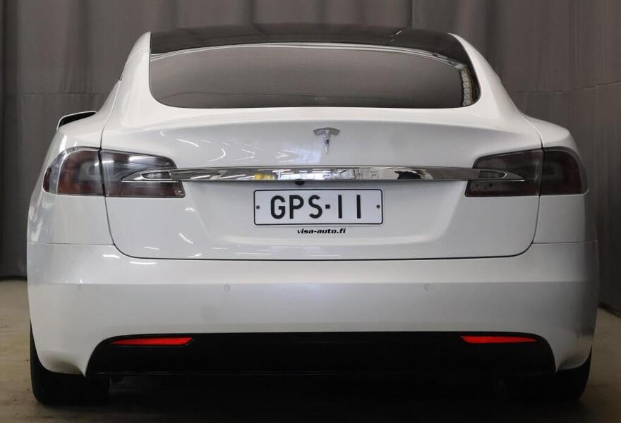 Tesla Model S vaihtoauto