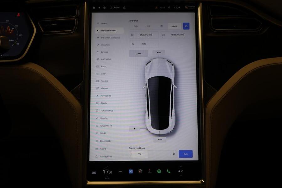 Tesla Model S vaihtoauto