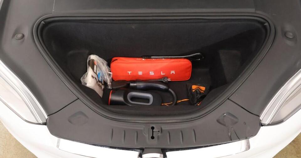 Tesla Model S vaihtoauto