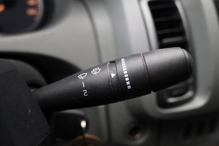 Opel Vivaro vaihtoauto