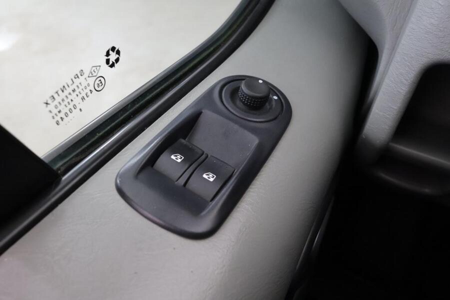 Opel Vivaro vaihtoauto