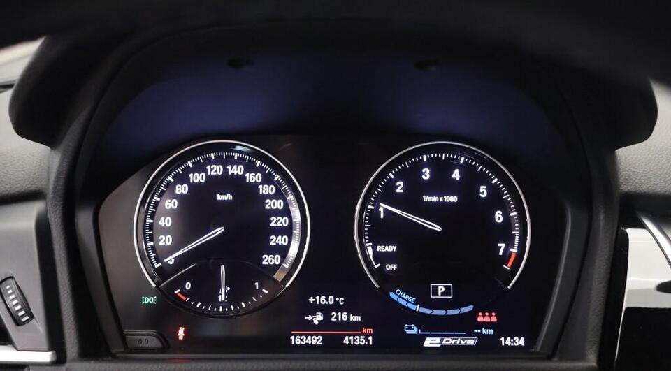 BMW 225 vaihtoauto