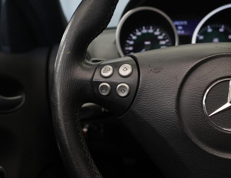 Mercedes-Benz SLK vaihtoauto