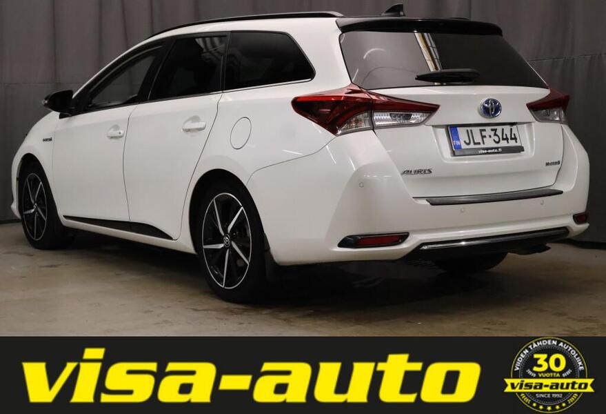 Toyota Auris vaihtoauto