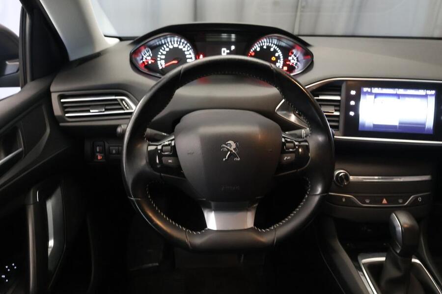 Peugeot 308 vaihtoauto