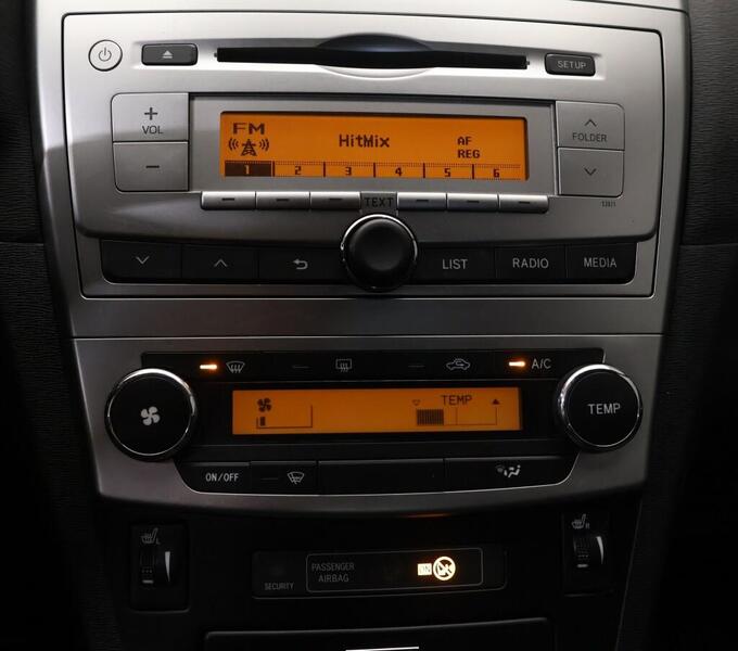 Toyota Avensis vaihtoauto