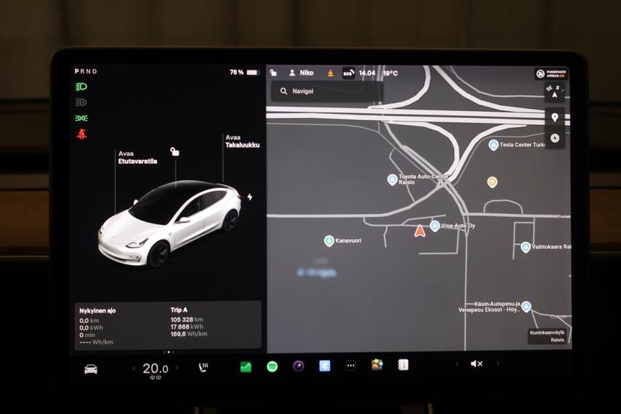 Tesla Model 3 vaihtoauto
