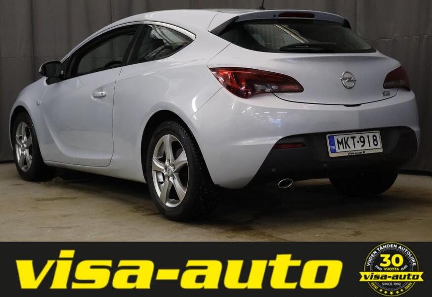 Opel Astra vaihtoauto