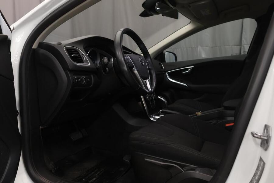 Volvo V40 Cross Country vaihtoauto