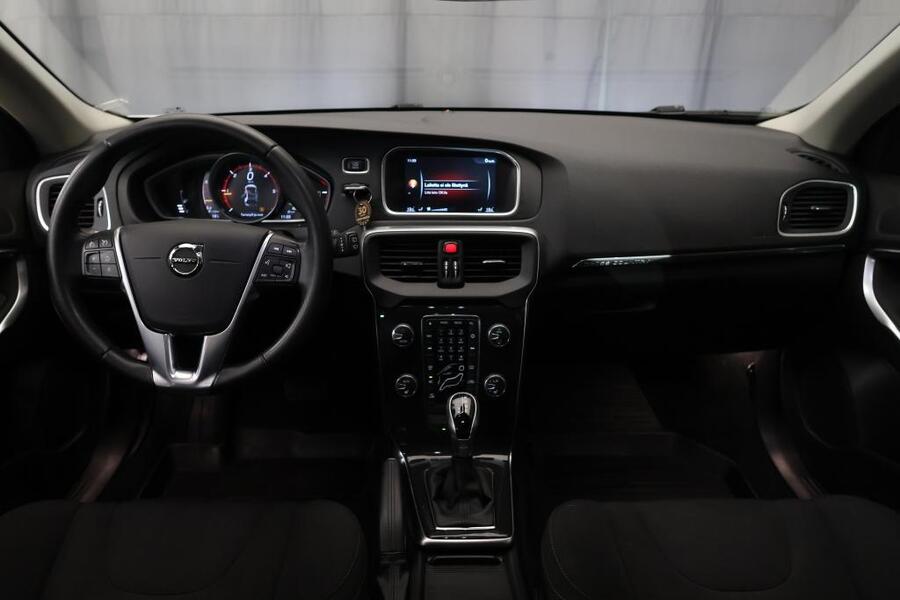 Volvo V40 Cross Country vaihtoauto