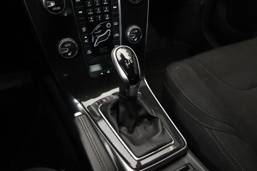 Volvo V40 Cross Country vaihtoauto