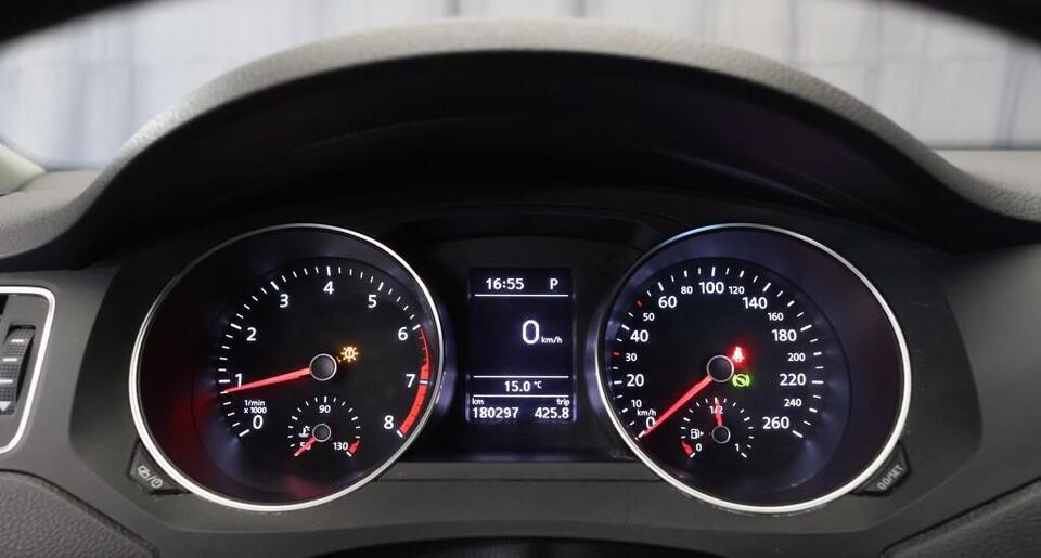 Volkswagen Jetta vaihtoauto