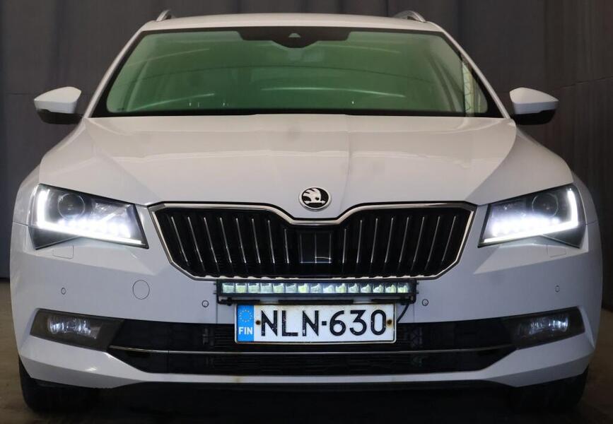 Skoda Superb vaihtoauto