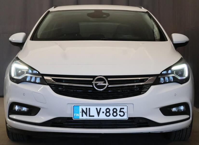 Opel Astra vaihtoauto