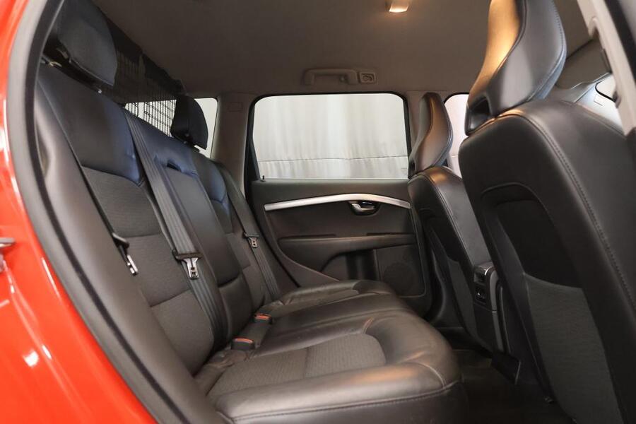 Volvo V70 vaihtoauto