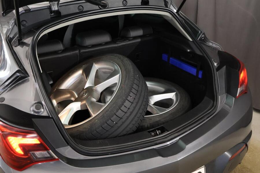 Opel Astra vaihtoauto