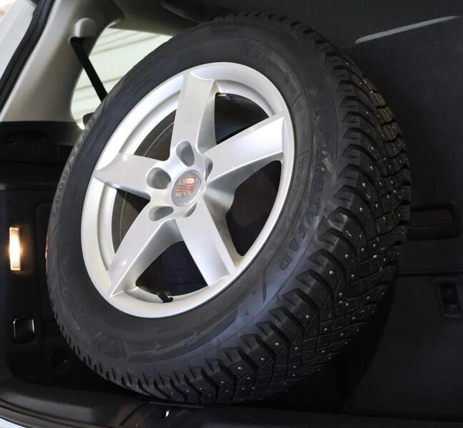 SEAT Alhambra vaihtoauto