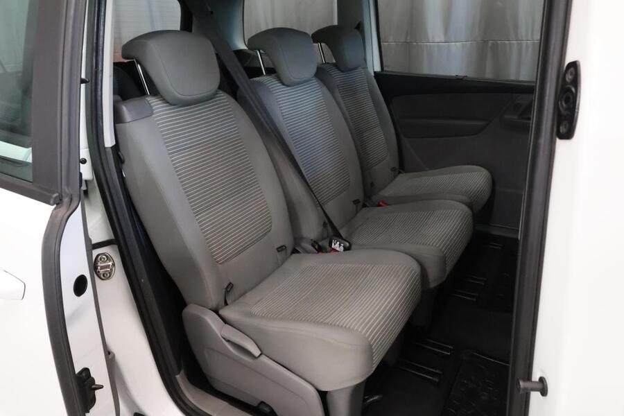 SEAT Alhambra vaihtoauto