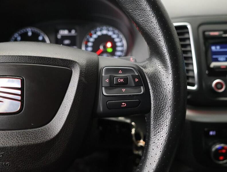 SEAT Alhambra vaihtoauto