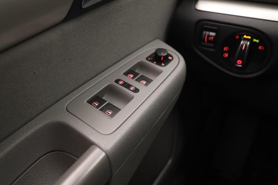 SEAT Alhambra vaihtoauto