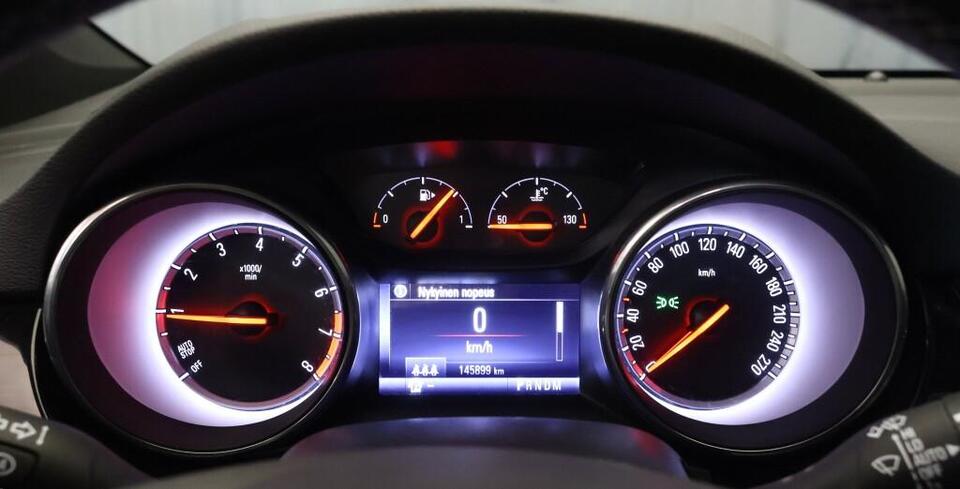 Opel Astra vaihtoauto