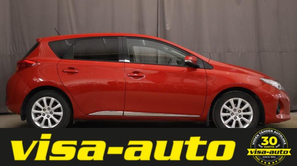 Toyota Auris vaihtoauto