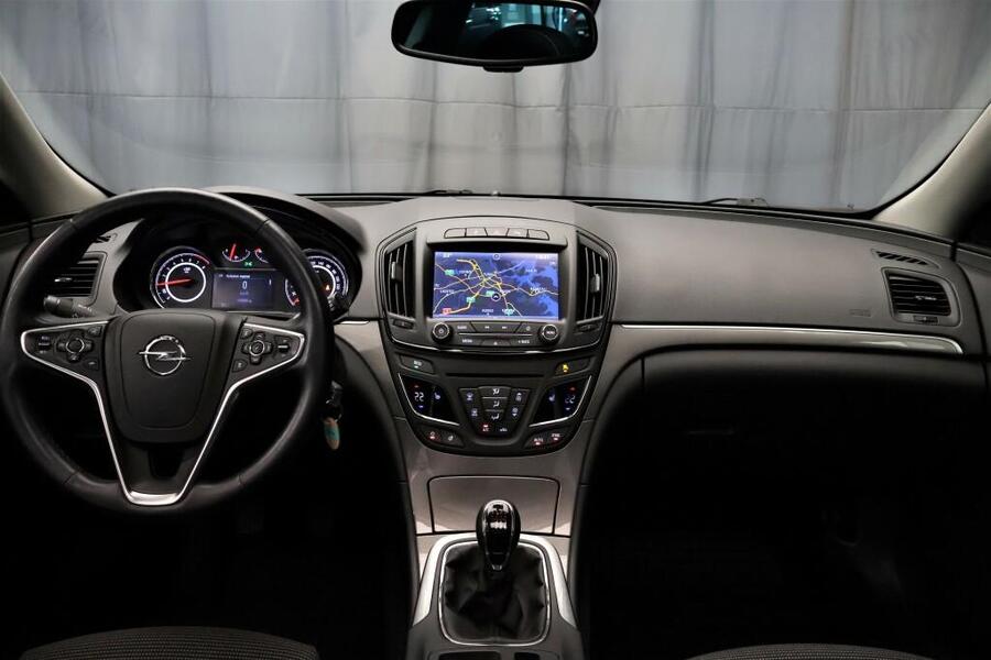 Opel Insignia vaihtoauto