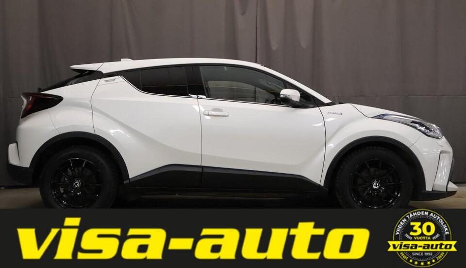 Toyota C-HR vaihtoauto