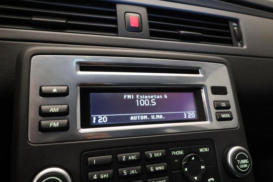 Volvo V70 vaihtoauto