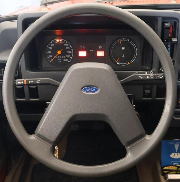 Ford Escort vaihtoauto