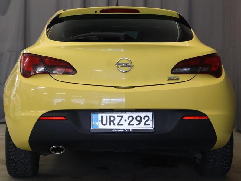 Opel Astra vaihtoauto