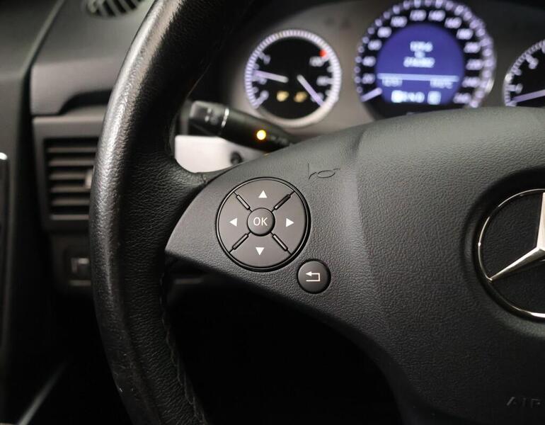 Mercedes-Benz GLK vaihtoauto