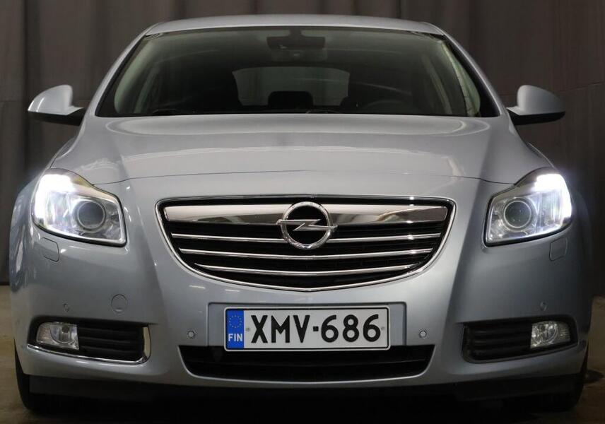 Opel Insignia vaihtoauto