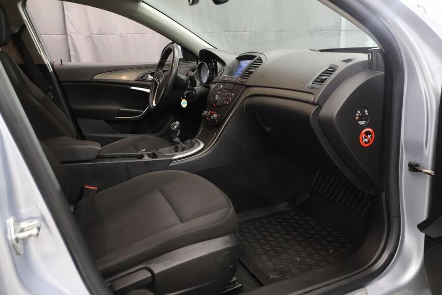 Opel Insignia vaihtoauto