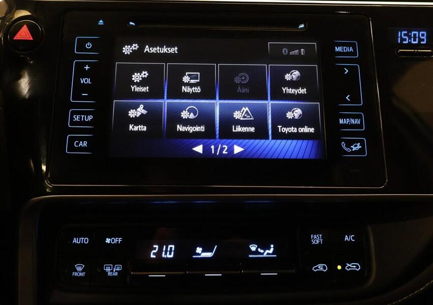 Toyota Auris vaihtoauto