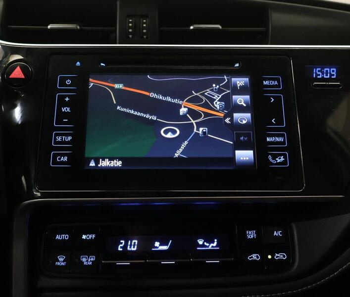 Toyota Auris vaihtoauto