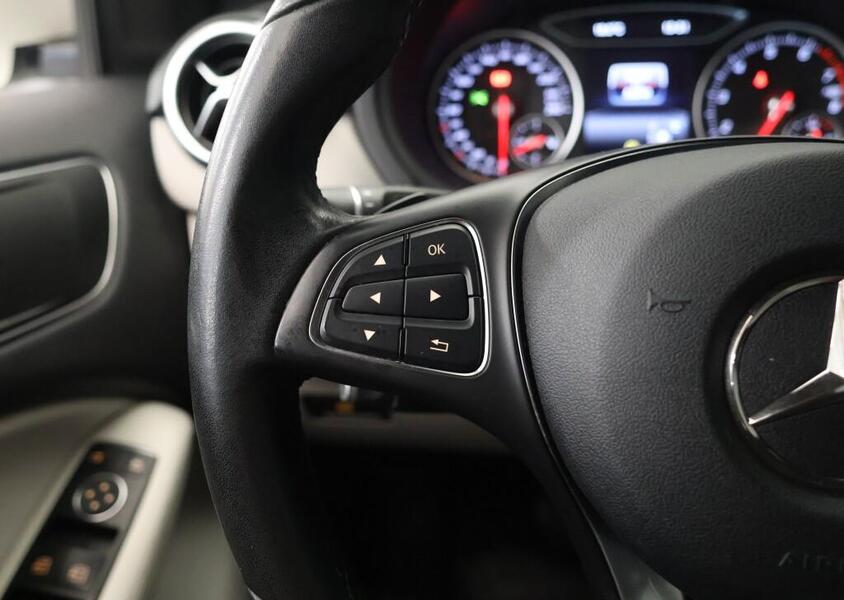 Mercedes-Benz B vaihtoauto