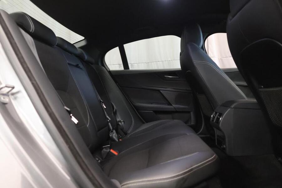 Jaguar XE vaihtoauto