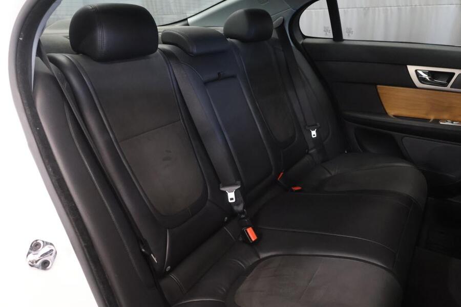 Jaguar XF vaihtoauto