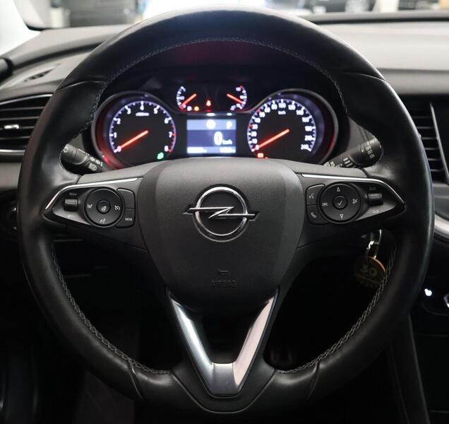 Opel Grandland X vaihtoauto