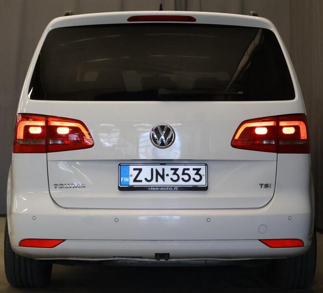 Volkswagen Touran vaihtoauto