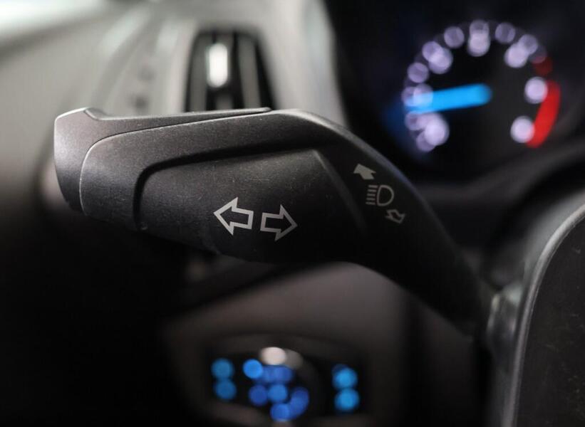 Ford Transit Connect vaihtoauto