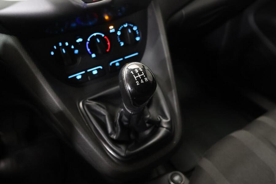 Ford Transit Connect vaihtoauto