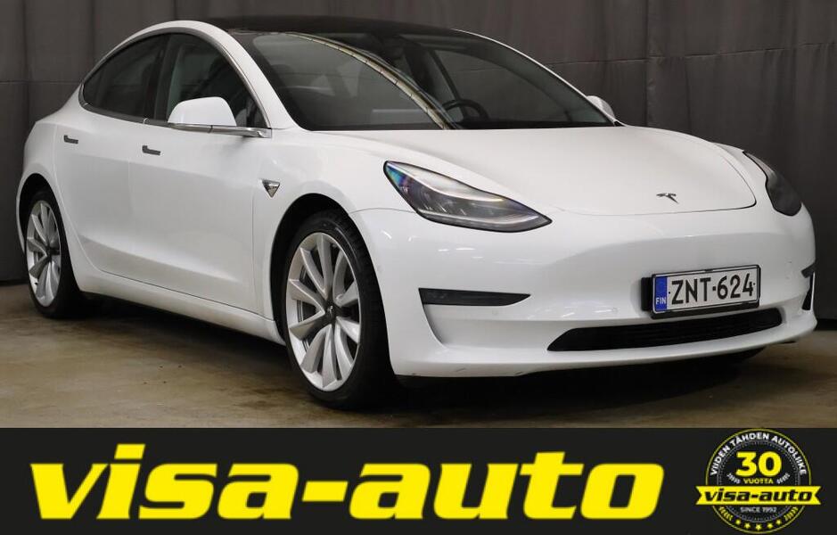 Tesla Model 3 vaihtoauto