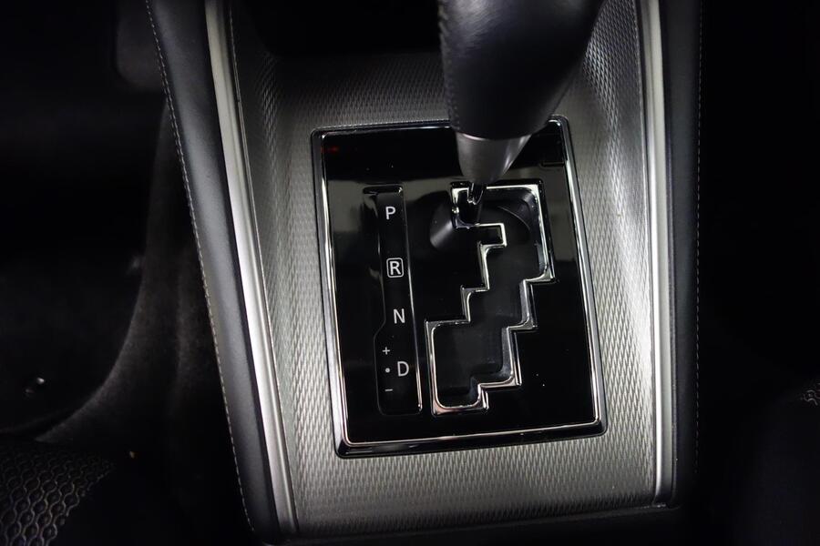 Mitsubishi L200 vaihtoauto